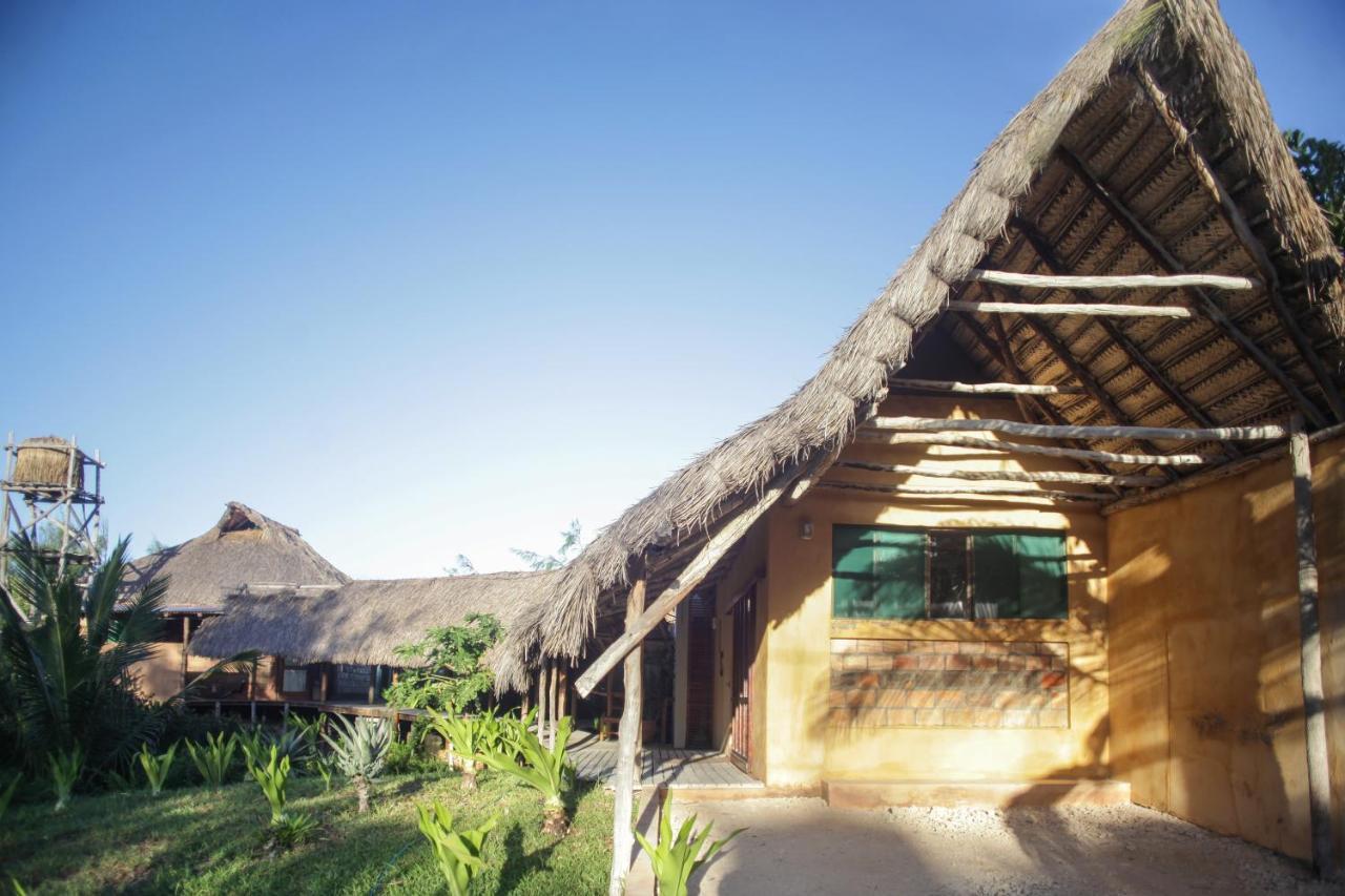 Tofinho Beach House Apartments Inhambane Eksteriør billede